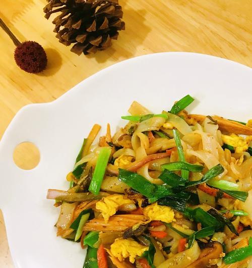 肉丝香菇捞河粉的制作方法（手把手教你做出香气扑鼻的美食佳肴）