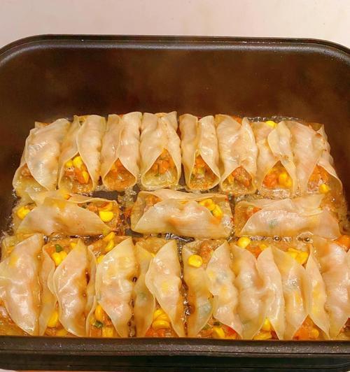 冰丝煎饺，鲜香可口（用冰丝让饺子更加美味，健康，营养）