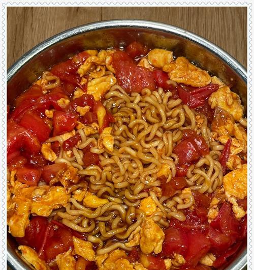 从选材到成菜，一步步教你如何制作口感十足、色香味俱佳的炒面酸甜口。