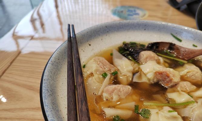 温州小馄饨汤的制作方法（原汁原味，家常口感，健康美味）