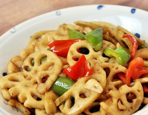 五彩藕片，色香味俱佳的美食佳品（以新鲜藕为原料，口感细腻爽口，健康美味，营养丰富）