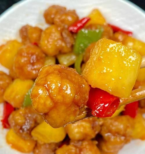 冰镇咕噜肉——夏季必备美食（清凉解暑，口感更佳的咕噜肉制作方法）