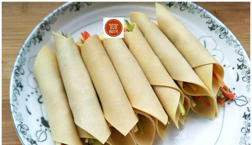 做一份美味可口的大饼鸡蛋（以文一大饼鸡蛋的独家秘方为例，教你做出口感独特的大饼鸡蛋）