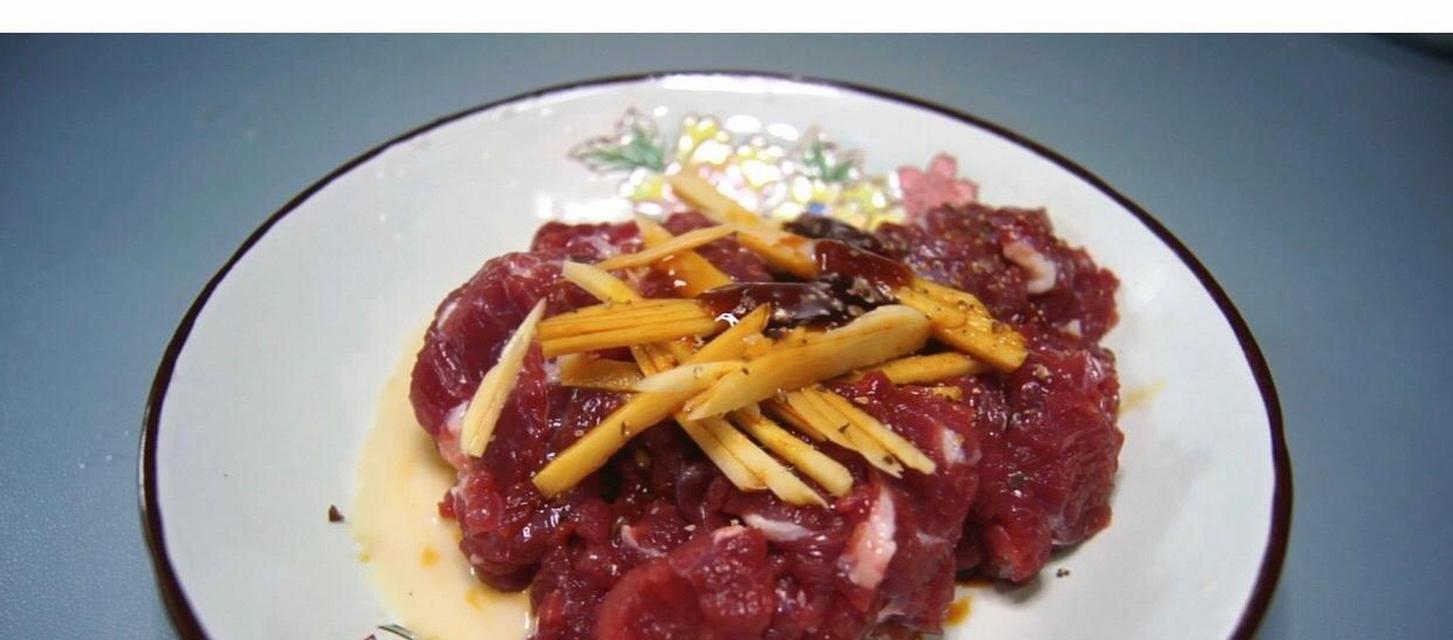 榨菜蒸牛肉的做法（让牛肉更加嫩滑的秘诀）