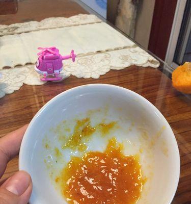 自制杏子果酱——让味蕾尽情享受甜蜜（传统制作方法教程，体验美味无限的味觉旅程）
