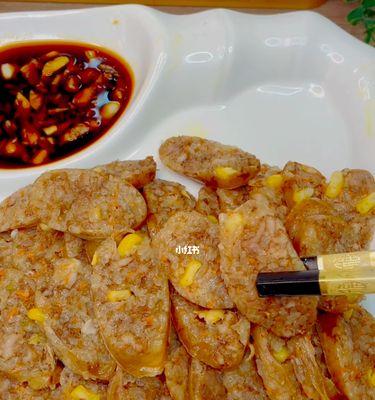 锡纸糯米肉肠蒸屉版——香气扑鼻，美味可口（用锡纸打造的独特口感，让你爱不释手！）