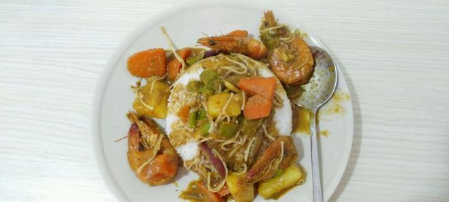 椰子咖喱虾的制作方法（一道美味健康的海鲜料理）