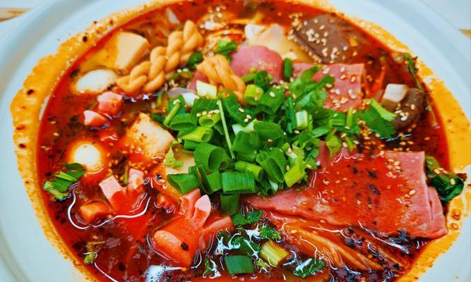 美味香辣米线的制作方法（在家也能轻松做出餐馆级别的口感）