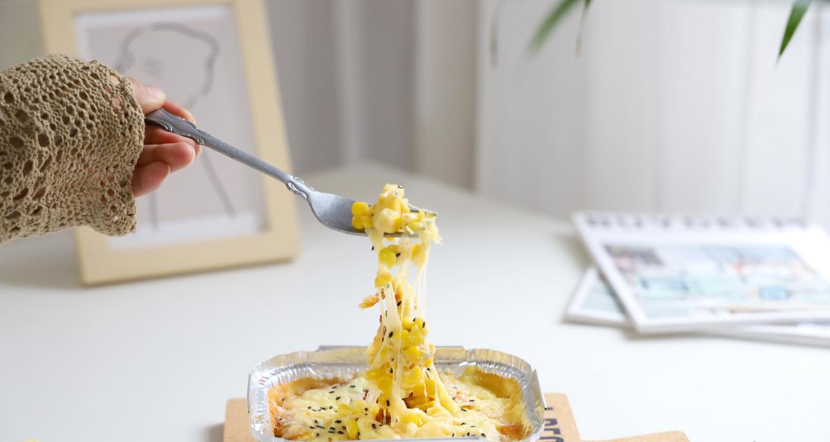 彩宝玉米的制作方法（色香味俱佳的美食佳品）