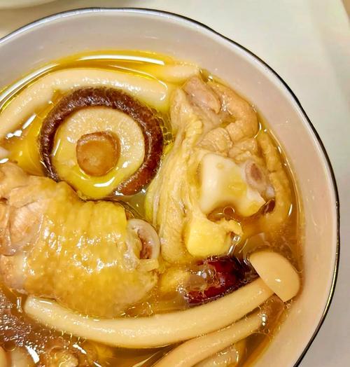 香菇土鸡汤的做法大全（在家也能轻松做出美味汤品，快来试试吧！）