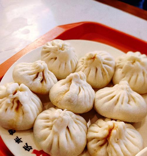 美食家的口福——猪肉大葱烧麦（一种简单易做的美味点心）