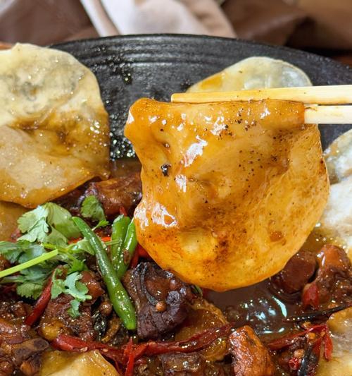 徐州地锅鸡的做法与美味享受（传统美食的艺术与技巧）