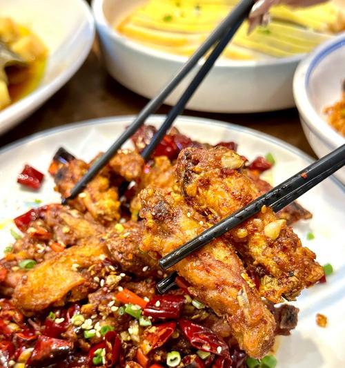 咸鸭蛋炒肉的家常做法（美味营养，简单易学）